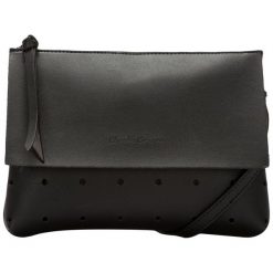 Claudia Canova Torebka Damska Crossbody Czarna. Czarne torebki klasyczne damskie Claudia Canova, bez wzorów, bez dodatków. Za 149,00 zł.