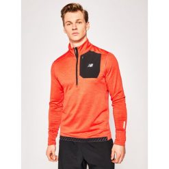 Bluza New Balance Heat Qtr MT93220. Czerwone bluzy męskie New Balance, m, bez wzorów, z elastanu, bez kołnierzyka, bez rękawów, bez kaptura. W wyprzedaży za 339,00 zł.