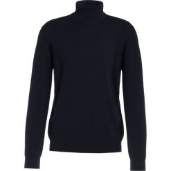 John Smedley RICHARDS Sweter black. Czarne swetry klasyczne męskie marki John Smedley, s, z wełny. W wyprzedaży za 671,20 zł.