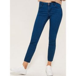 Jeansy push up - Niebieski. Niebieskie boyfriendy damskie House. Za 79,99 zł.