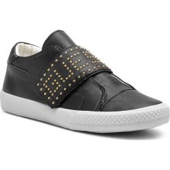 Sneakersy GUESS - FJMIL4 ELE12 001. Czarne półbuty damskie Guess, ze skóry ekologicznej. W wyprzedaży za 199,00 zł.