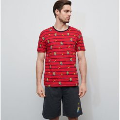 Bawełniana piżama Minionki - Czerwony. Czerwone piżamy męskie Reserved, xl, z motywem z bajki, z bawełny, bez rękawów. Za 79,99 zł.