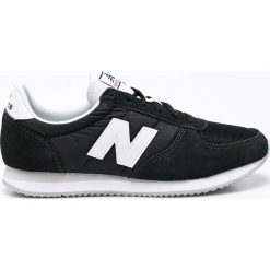 New Balance - Buty U220BK. Czarne halówki męskie marki New Balance, z materiału. W wyprzedaży za 229,90 zł.