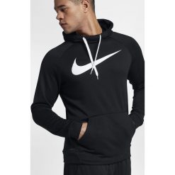 Nike - Bluza DRY HOODIE PO SWOOS. Czarne bluzy męskie Nike, xl, bez wzorów, z poliesteru, z kapturem, bez rękawów, z kapturem. Za 239,90 zł.