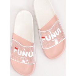 Klapki damskie różowe ZD807 PINK. Różowe klapki damskie obuwie damskie, w paski, z gumy, bez obcasa. Za 53,27 zł.