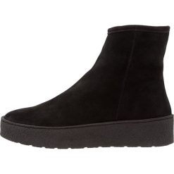 Buty zimowe damskie: Billi Bi 5831 Botki na platformie black