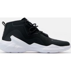 Sneakersy chunky - Czarny. Czarne sneakersy męskie Cropp, bez zapięcia. Za 159,99 zł.