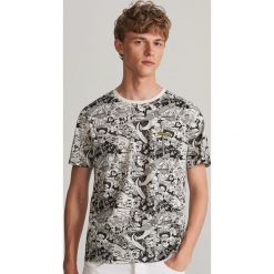 T-shirt Minions - Kremowy. Białe t-shirty męskie Reserved, s, bez wzorów, bez kołnierzyka. Za 59,99 zł.