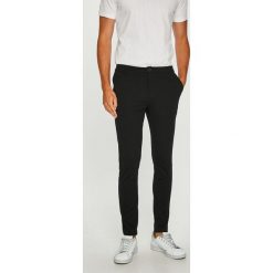 Only & Sons - Spodnie. Niebieskie spodnie męskie marki Only & Sons, na co dzień, bez wzorów, z bawełny, casualowe. W wyprzedaży za 119,90 zł.