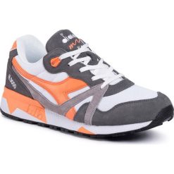 Sneakersy DIADORA - N9000 III D501.171853 01 C7940 White/Charcoal Gray/Necta. Białe sneakersy męskie Diadora, na co dzień, bez wzorów, z zamszu, eleganckie, bez zapięcia. Za 499,00 zł.
