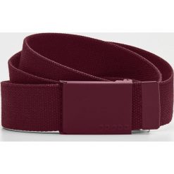 Pasek z klamrą - Bordowy. Czerwone paski męskie Cropp, w paski. W wyprzedaży za 19,99 zł.