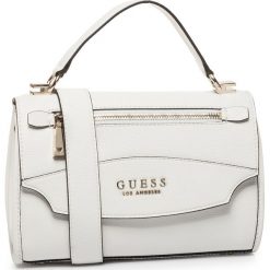 Torebka GUESS - Lias (VG) HWVG76 70180 WHI. Białe torebki klasyczne damskie Guess, z aplikacjami, ze skóry ekologicznej, klasyczne, bez dodatków. W wyprzedaży za 459,00 zł.