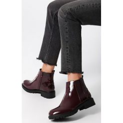 Bordowe Botki Maliyah. Czerwone botki damskie Born2be, ze skóry, eleganckie, z okrągłym noskiem, bez obcasa, na obcasie, na zamek. Za 109,99 zł.
