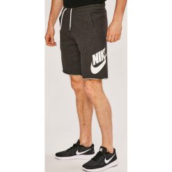 Nike Sportswear - Szorty. Szare spodenki sportowe męskie marki Nike Sportswear, z elastanu, sportowe. W wyprzedaży za 179,90 zł.