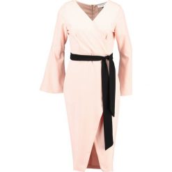 Sukienki hiszpanki: Closet Sukienka letnia nude