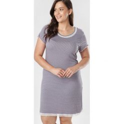 Szaro-Różowa Koszula Nocna Celathise. Szare koszule nocne damskie Born2be, xl, bez wzorów, bez rękawów. W wyprzedaży za 129,99 zł.