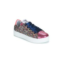 Buty Dziecko Kaporal SHERIFA. Różowe trampki dziewczęce marki Kaporal, bez wzorów, bez zapięcia. Za 179,00 zł.