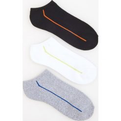 Skarpetki balerinki 3 pack - Czarny. Czarne kapcie męskie Reserved, bez wzorów. Za 29,99 zł.