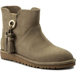Botki UGG - W Gib 1019959 W/Alp. Zielone botki damskie skórzane marki Ugg. W wyprzedaży za 449,00 zł.