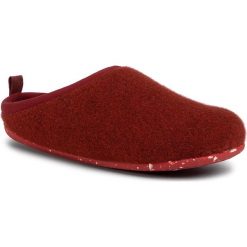 Kapcie CAMPER - Wabi 20889-093 Brown. Czerwone klapki damskie Camper, bez wzorów, z wełny, bez obcasa. Za 319,00 zł.