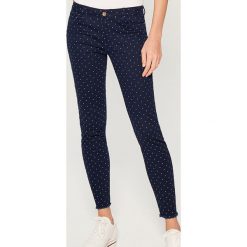 Spodnie super skinny - Niebieski. Niebieskie spodnie damskie Mohito. Za 79,99 zł.