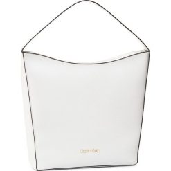 Torebka CALVIN KLEIN - Neat Hobo Md K60K606428 YAG. Białe torebki klasyczne damskie Calvin Klein, bez wzorów, ze skóry ekologicznej, klasyczne, bez dodatków. W wyprzedaży za 519,00 zł.