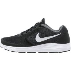 Nike Performance REVOLUTION 3 Obuwie do biegania treningowe dark grey/white/black/wolf grey. Szare buty sportowe chłopięce Nike Performance, z materiału. Za 189,00 zł.