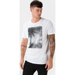 Jack & Jones Zayn Bla. Koszulka Biały. Białe podkoszulki męskie Jack & Jones, xxl, z nadrukiem, z bawełny, z krótkim rękawem. Za 78,95 zł.