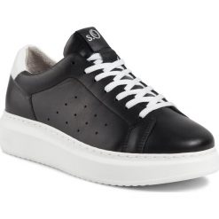 Sneakersy S.OLIVER - 5-23630-33 Black Leather 003. Czarne półbuty damskie S.Oliver, bez wzorów, ze skóry ekologicznej, bez obcasa, na płaskiej podeszwie, bez zapięcia. W wyprzedaży za 199,00 zł.