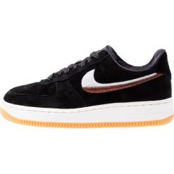 Nike Sportswear AIR FORCE 1 '07 LX Sneakersy niskie black/yellow/summit white. Czarne trampki i tenisówki damskie Nike Sportswear, bez wzorów, z weluru, bez zapięcia. Za 459,00 zł.