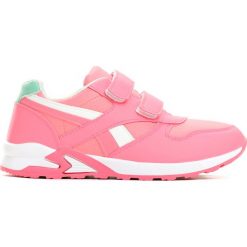 Różowe Buty Sportowe Team Leader. Czerwone buty dziewczęce sportowe marki Born2be, z okrągłym noskiem, na rzepy. Za 49,99 zł.