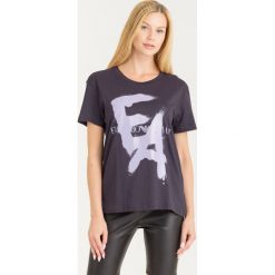 T-SHIRT EMPORIO ARMANI. Niebieskie t-shirty damskie Emporio Armani, z nadrukiem, z bawełny, z okrągłym kołnierzem. Za 203,40 zł.