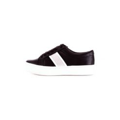 Buty Calvin Klein Jeans E8872. Trampki i tenisówki damskie Calvin Klein Jeans. Za 453,05 zł.