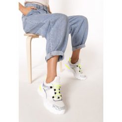 Biało-Limonkowe Sneakersy Whitfall. Białe sneakersy damskie Born2be. W wyprzedaży za 64,99 zł.