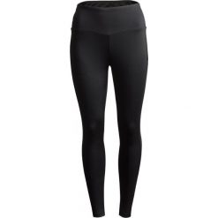 Legginsy treningowe damskie SPDF600 - głęboka czerń - Outhorn. Czarne spodnie damskie marki Outhorn, bez wzorów, na fitness i siłownię. Za 79,99 zł.