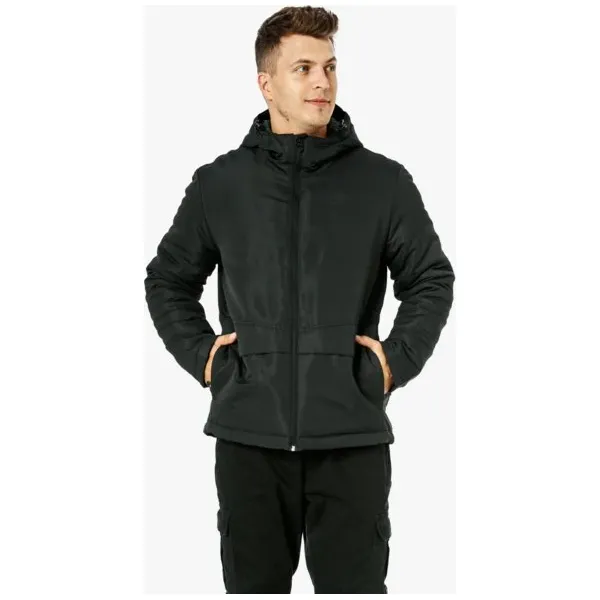 Umbro Kurtka Goshenite , czarny, rozmiar L. Czarne kurtki męskie Umbro, m, bez wzorów, z materiału, bez kaptura. W wyprzedaży za 159,99 zł.