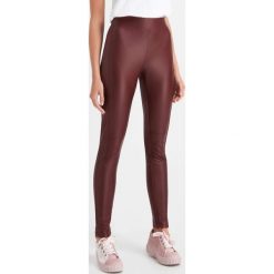 Legginsy sportowe damskie: Legginsy z ekoskóry