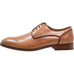 Buty wizytowe męskie: Steve Madden HUSK Eleganckie buty tan