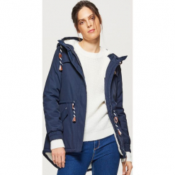 Ciepła parka z kapturem - Granatowy. Niebieskie parki damskie Cropp, l. Za 249,99 zł.