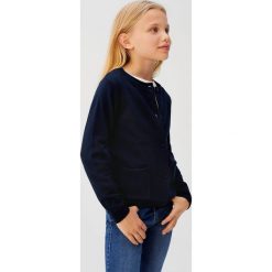 Mango Kids - Kardigan dziecięcy Emma5 110-164 cm. Czarne swetry dziewczęce z bawełny, krótkie. W wyprzedaży za 49,90 zł.