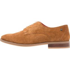 Buty wizytowe męskie: Base London IVY Eleganckie buty cognac