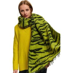 Szalik damski. Zielone kominy damskie Top Secret. W wyprzedaży za 24,99 zł.