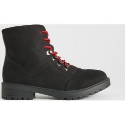 Buty trapery - Czarny. Czarne buty trekkingowe damskie marki Sinsay. Za 129,99 zł.