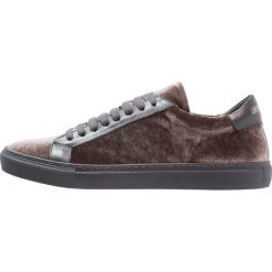 Antony Morato Sneakersy niskie anthracite. Szare sneakersy męskie Antony Morato, bez zapięcia. W wyprzedaży za 463,20 zł.