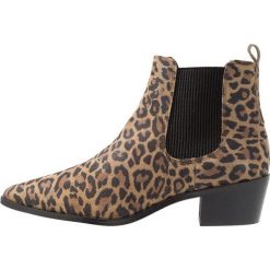 Pieces PSDELTA Ankle boot leopard cognac. Brązowe botki damskie na zamek Pieces, z materiału. Za 419,00 zł.