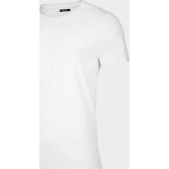 T-shirt męski TSM601 - biały - Outhorn. Białe koszulki męskie Outhorn, m, bez wzorów, bez kołnierzyka. W wyprzedaży za 29,99 zł.