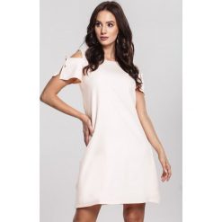 Łososiowa Sukienka Smally. Pomarańczowe sukienki damskie other, do pracy, bez wzorów, biznesowe, bez kołnierzyka, bez rękawów, mini, trapezowe. Za 79,99 zł.