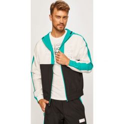 New Balance - Kurtka. Zielone płaszcze męskie New Balance, s, bez wzorów, z poliesteru, krótkie, z kapturem. W wyprzedaży za 359,90 zł.