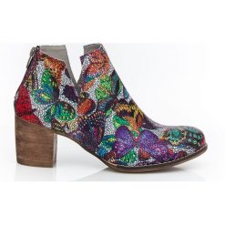 Botki do kostki - skóra naturalna - model 501 - kolor motyl. Szare botki damskie Zapato, na lato, z jeansu, klasyczne, przed kostkę, bez obcasa, na obcasie, bez zapięcia. Za 399,00 zł.