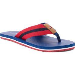 Japonki TOMMY HILFIGER - Beach Sandal With Stripes FM0FM01597 Monaco Blue 408. Czerwone klapki męskie ze skóry. W wyprzedaży za 119,00 zł.